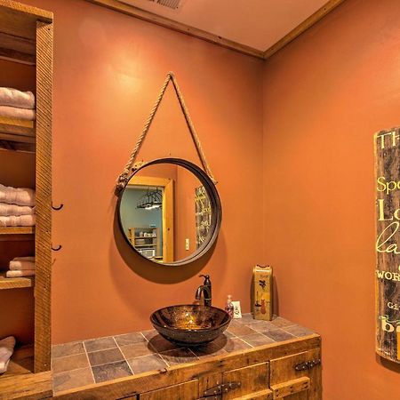 Pet-Friendly Blue Ridge, Cherokee Forest Retreat! Greeneville Exterior photo